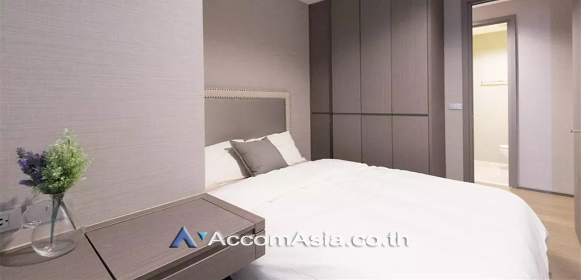 15  2 br Condominium For Rent in Silom ,Bangkok BTS Surasak at The Diplomat Sathorn AA30620