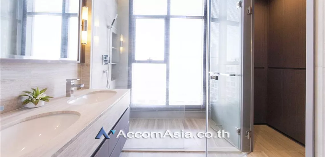 25  2 br Condominium For Rent in Silom ,Bangkok BTS Surasak at The Diplomat Sathorn AA30620