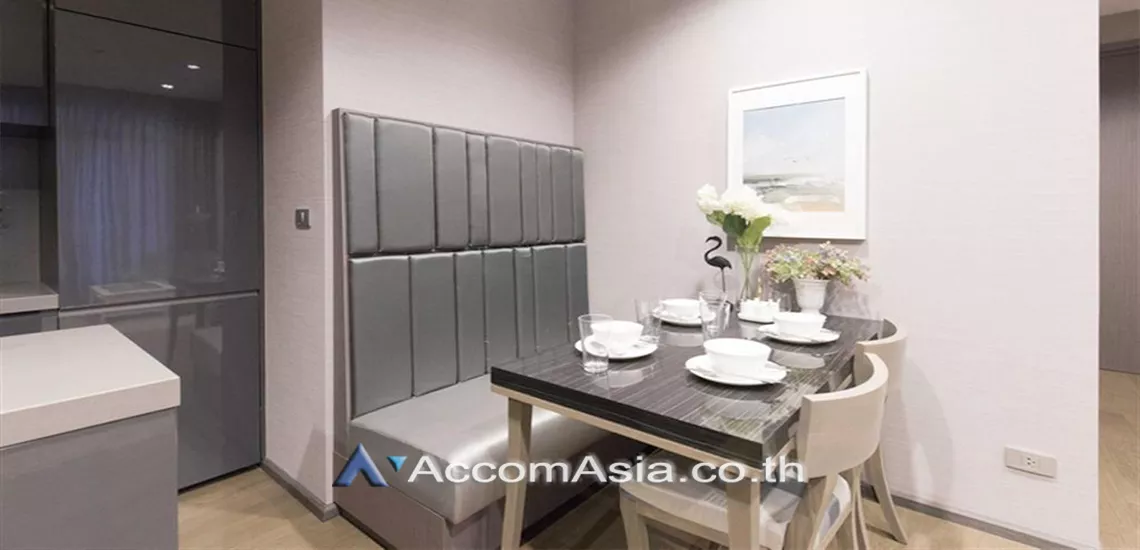 6  2 br Condominium For Rent in Silom ,Bangkok BTS Surasak at The Diplomat Sathorn AA30620