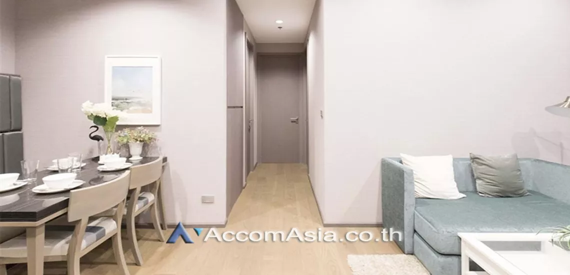 unit 2 Bedrooms  Condominium For Rent in Silom, Bangkok  near BTS Surasak (AA30620)