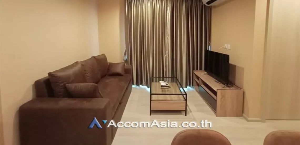 unit 2 Bedrooms  Condominium For Rent in Ploenchit, Bangkok  near BTS Ploenchit (AA30623)