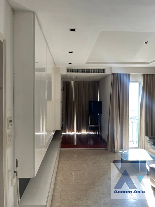 unit 1 Bedroom  Condominium For Rent in Sukhumvit, Bangkok  near BTS Ekkamai (AA30626)