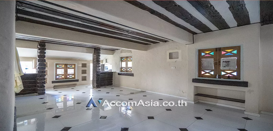 6  4 br House For Sale in Sukhumvit ,Bangkok BTS Phrom Phong AA30634