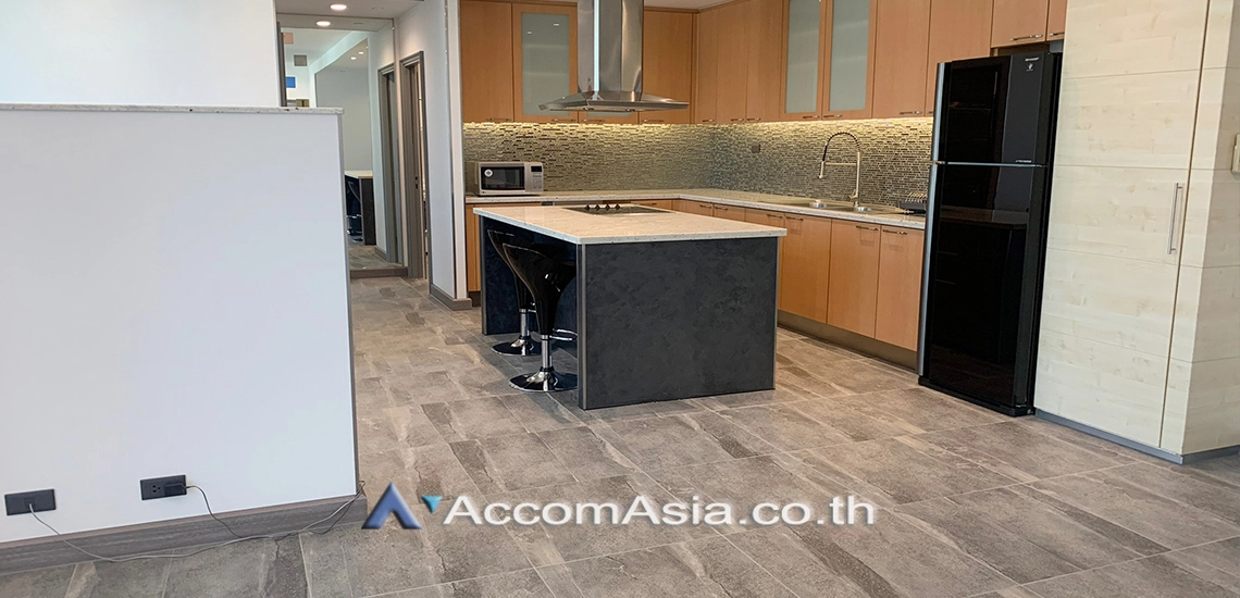 unit 2 Bedrooms  Condominium For Rent in Sathorn, Bangkok  near BTS Chong Nonsi (AA30635)