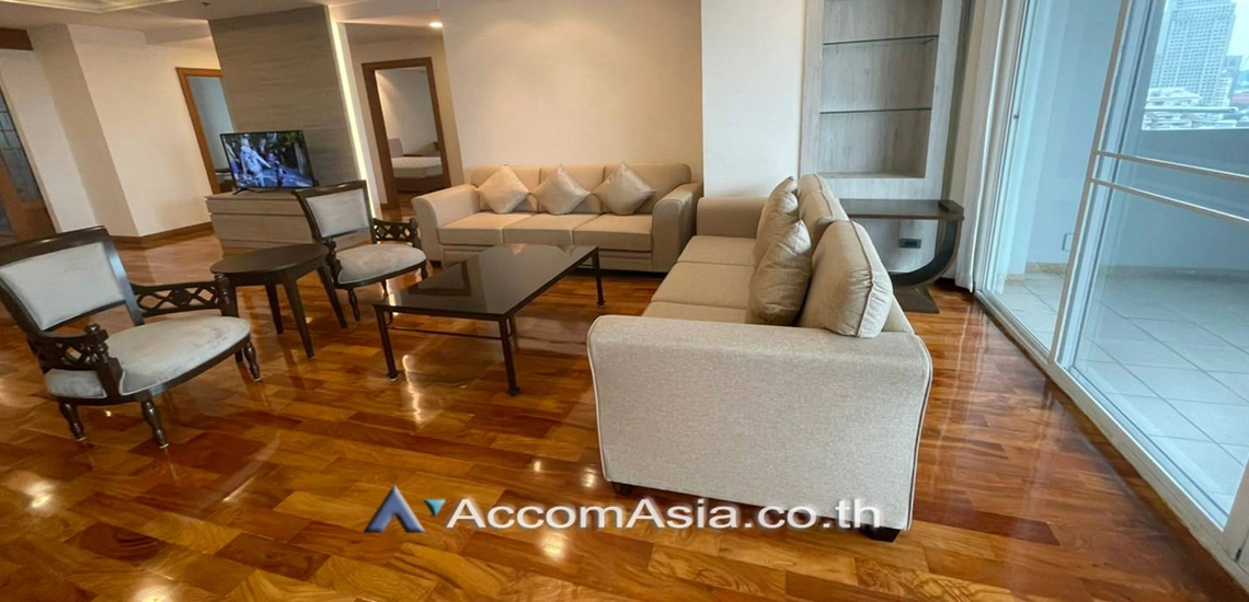  1  3 br Apartment For Rent in Sukhumvit ,Bangkok BTS Nana at Fully Furnished Apartment, Only 2 mins walk to BTS AA30640