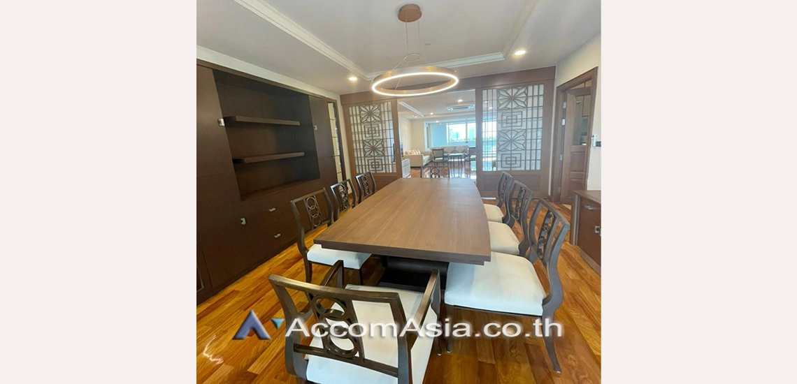 6  3 br Apartment For Rent in Sukhumvit ,Bangkok BTS Nana at Fully Furnished Apartment, Only 2 mins walk to BTS AA30640