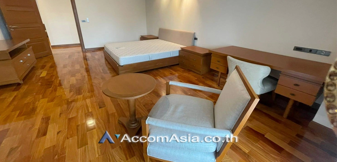 10  3 br Apartment For Rent in Sukhumvit ,Bangkok BTS Nana at Fully Furnished Apartment, Only 2 mins walk to BTS AA30640