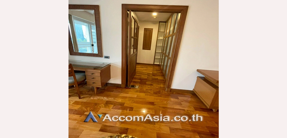 15  3 br Apartment For Rent in Sukhumvit ,Bangkok BTS Nana at Fully Furnished Apartment, Only 2 mins walk to BTS AA30640