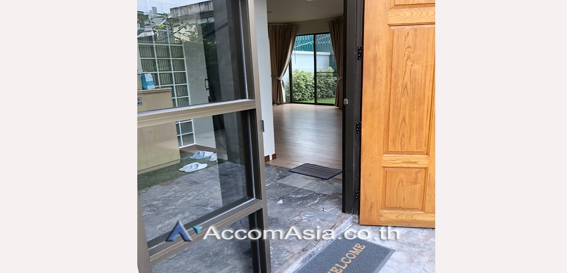  1  4 br House for rent and sale in Sukhumvit ,Bangkok BTS Phrom Phong AA30642