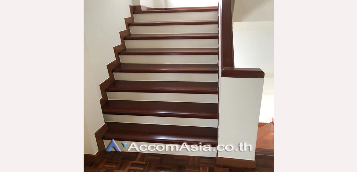 20  4 br House for rent and sale in Sukhumvit ,Bangkok BTS Phrom Phong AA30642