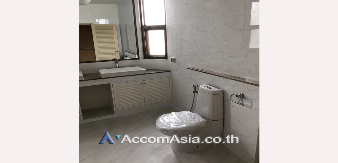 23  4 br House for rent and sale in Sukhumvit ,Bangkok BTS Phrom Phong AA30642