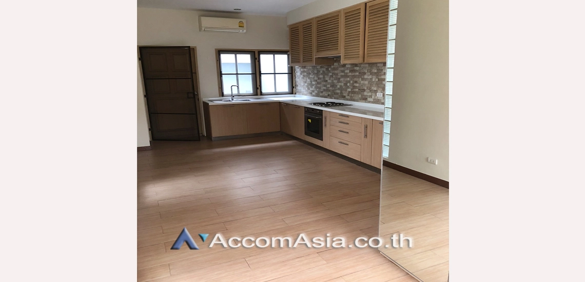12  4 br House for rent and sale in Sukhumvit ,Bangkok BTS Phrom Phong AA30642