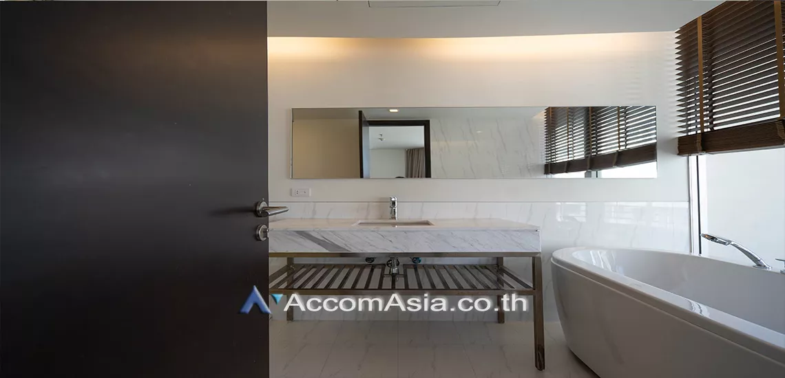 unit 2 Bedrooms  Condominium For Rent in Sathorn, Bangkok  near BTS Chong Nonsi - BRT Arkhan Songkhro (AA30655)