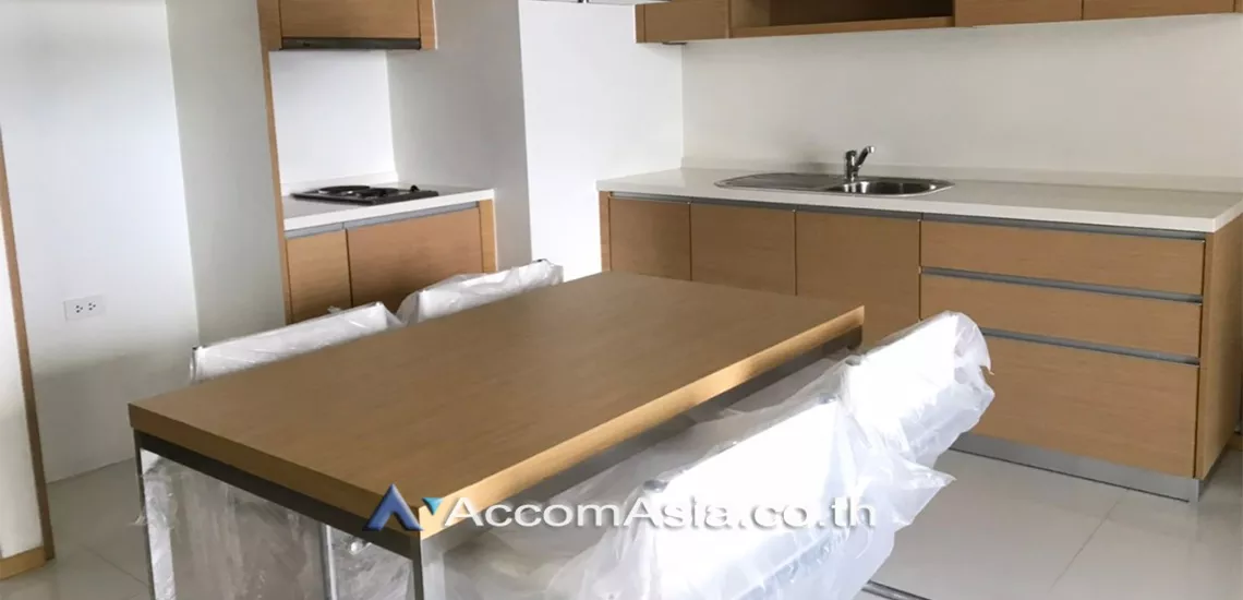  1 Bedroom  Condominium For Rent in Sathorn, Bangkok  near BTS Chong Nonsi - BRT Arkhan Songkhro (AA30660)