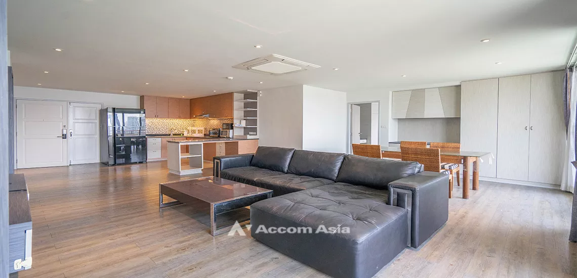 unit 3 Bedrooms  Condominium For Rent in Sukhumvit, Bangkok  near BTS Phrom Phong (AA30663)