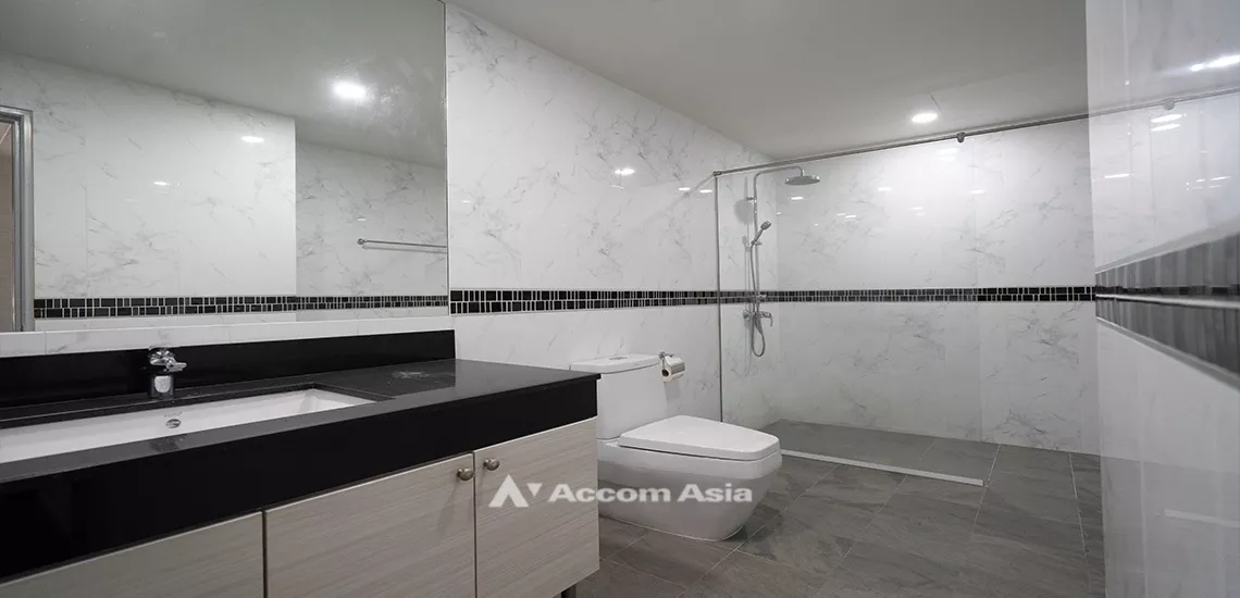 10  3 br Condominium For Rent in Sukhumvit ,Bangkok BTS Phrom Phong at Acadamia Grand Tower AA30663