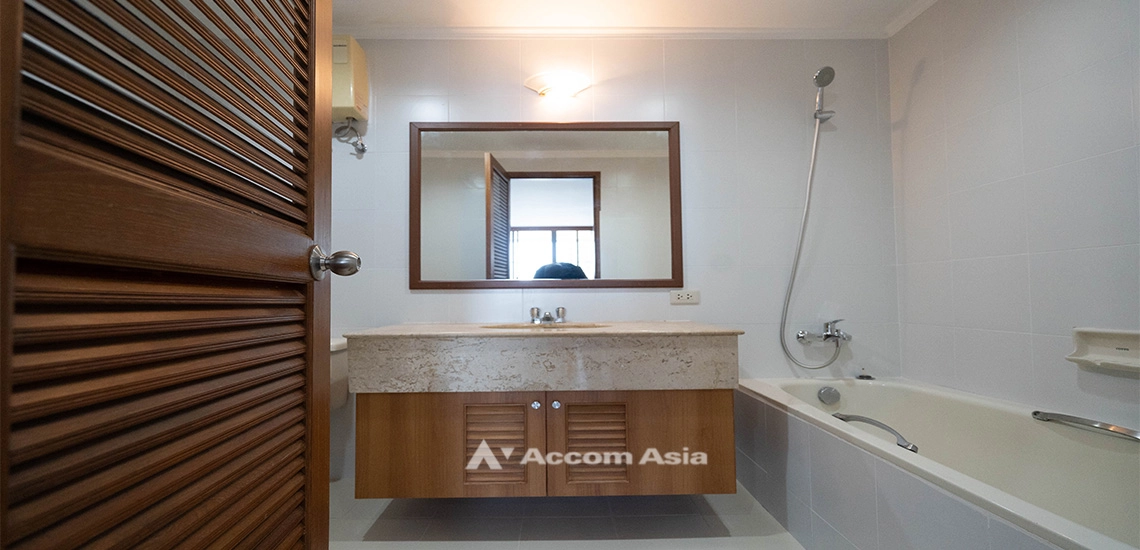 11  3 br Condominium For Rent in Sukhumvit ,Bangkok BTS Phrom Phong at Acadamia Grand Tower AA30672