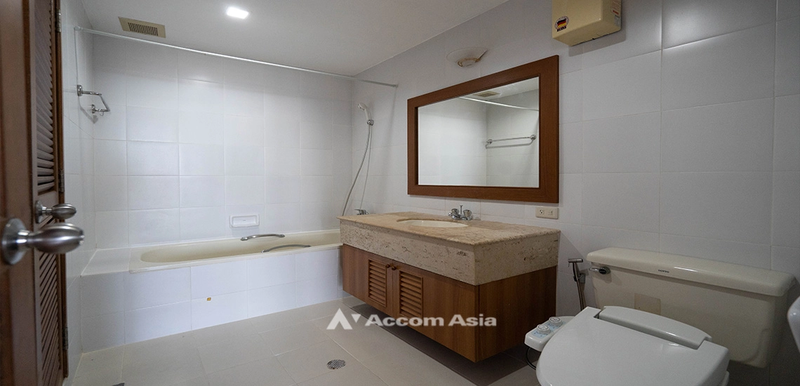 12  3 br Condominium For Rent in Sukhumvit ,Bangkok BTS Phrom Phong at Acadamia Grand Tower AA30672