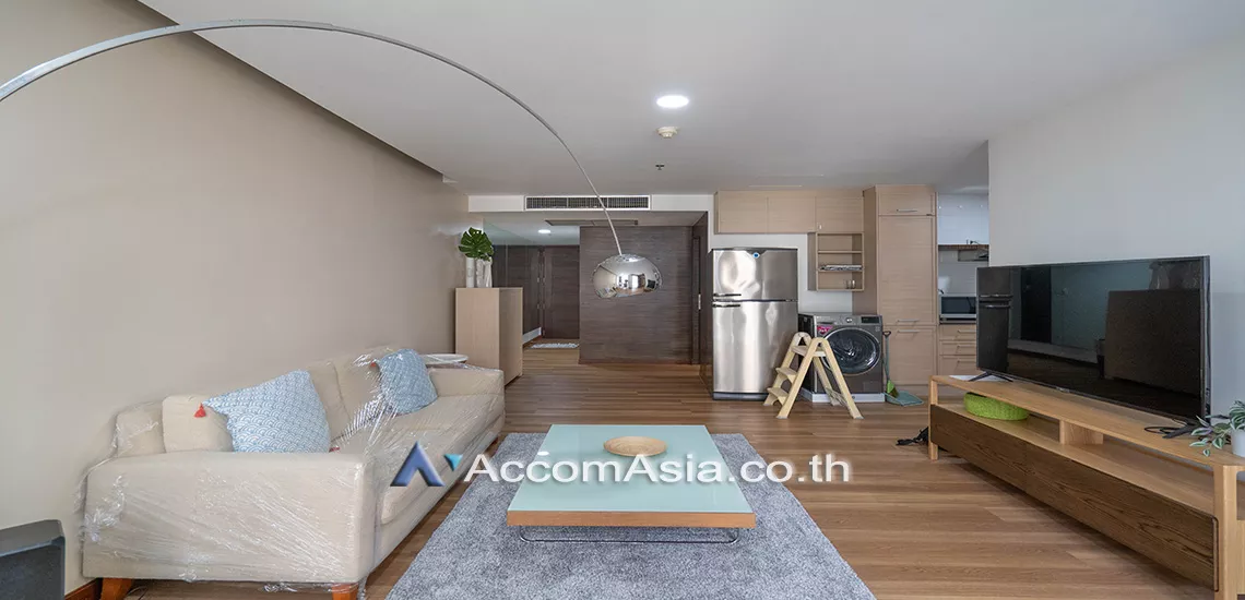 unit 2 Bedrooms  Condominium For Rent in Ploenchit, Bangkok  near BTS Chitlom (AA30675)