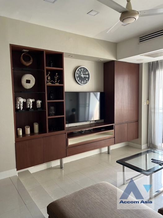unit 3 Bedrooms  Condominium For Rent & Sale in Sukhumvit, Bangkok  near BTS Nana (AA30682)