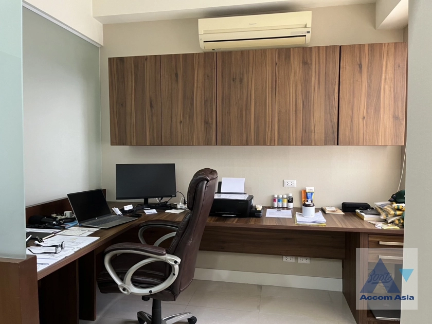 6  3 br Condominium for rent and sale in Sukhumvit ,Bangkok BTS Nana at The Heritage AA30682