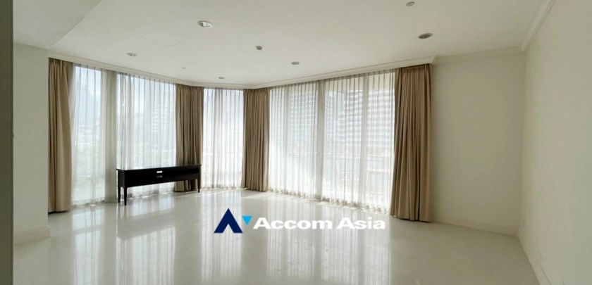  3 Bedrooms  Condominium For Rent in Sukhumvit, Bangkok  near BTS Phrom Phong (AA30684)