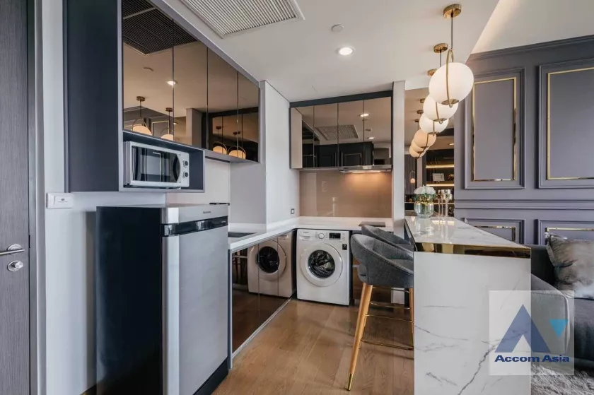 unit 1 Bedroom  Condominium For Rent in Sukhumvit, Bangkok  near BTS Phrom Phong (AA30685)