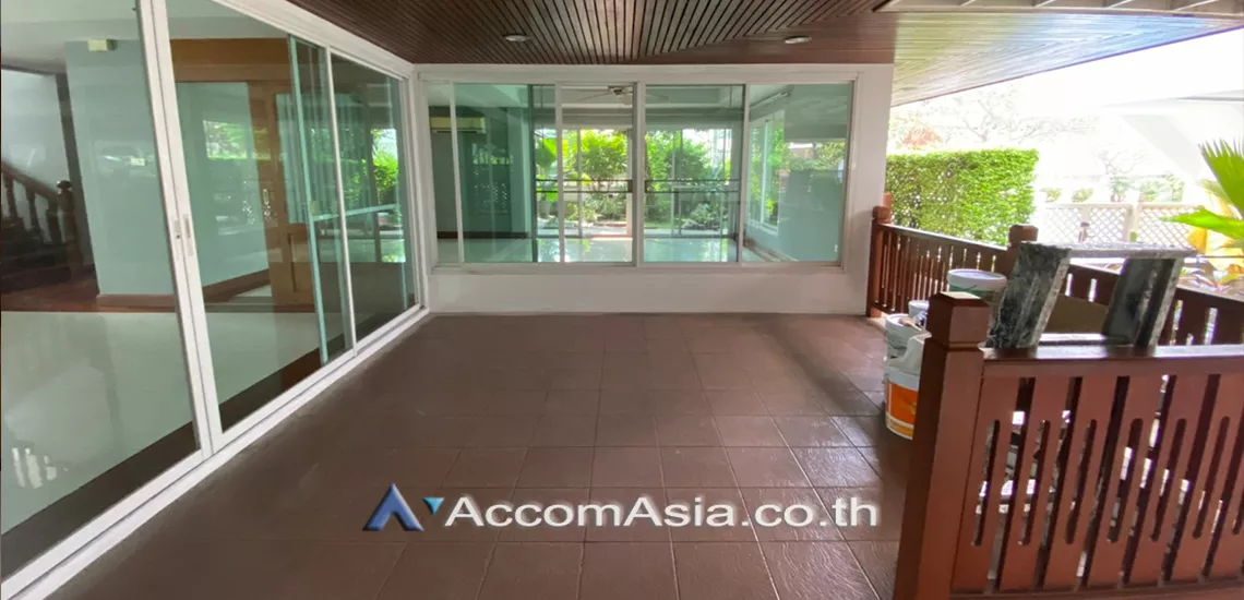 31  5 br House For Rent in Sukhumvit ,Bangkok BTS Phrom Phong at Kid Friendly House Compound AA30688
