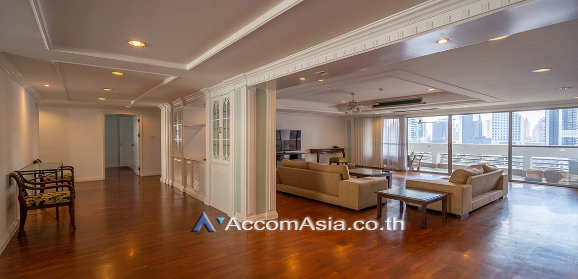 Pet friendly |  4 Bedrooms  Apartment For Rent in Sukhumvit, Bangkok  near BTS Asok - MRT Sukhumvit (AA30689)