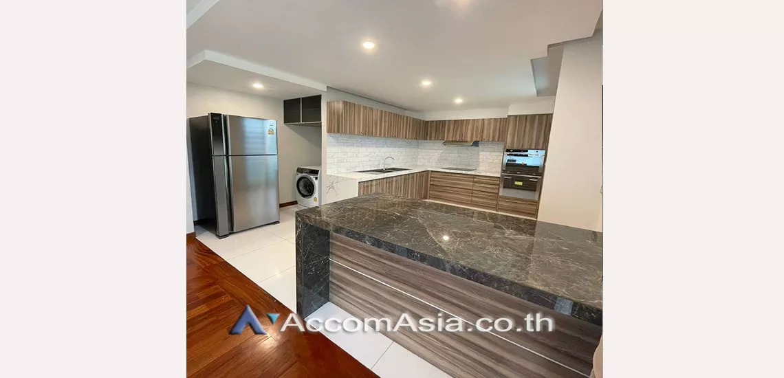10  3 br Apartment For Rent in Sukhumvit ,Bangkok BTS Thong Lo at Service Apartment AA30703
