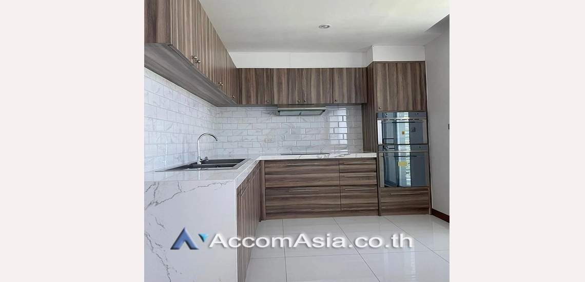 8  3 br Apartment For Rent in Sukhumvit ,Bangkok BTS Thong Lo at Service Apartment AA30703