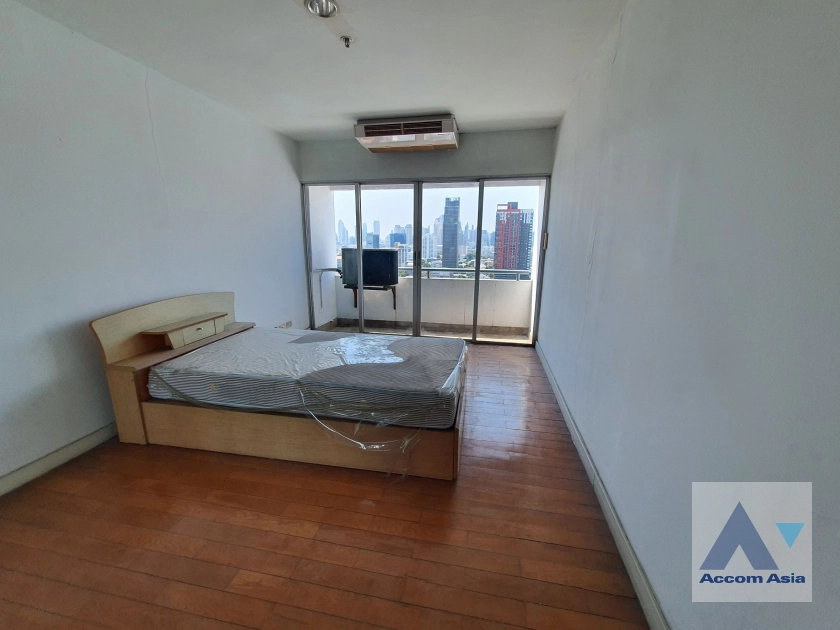 7  3 br Condominium For Sale in Sathorn ,Bangkok BRT Thanon Chan at The Executive Regent AA30708