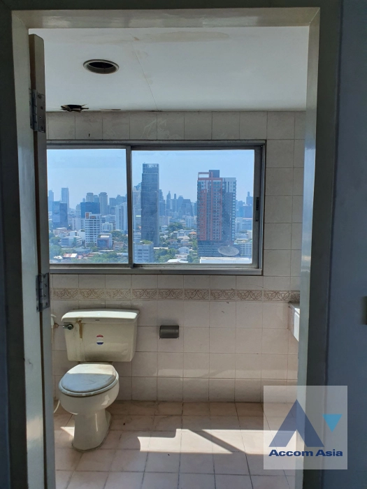10  3 br Condominium For Sale in Sathorn ,Bangkok BRT Thanon Chan at The Executive Regent AA30708