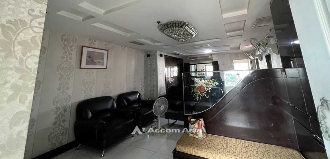  2 Bedrooms  Condominium For Sale in Sathorn, Bangkok  near BRT Thanon Chan (AA30712)