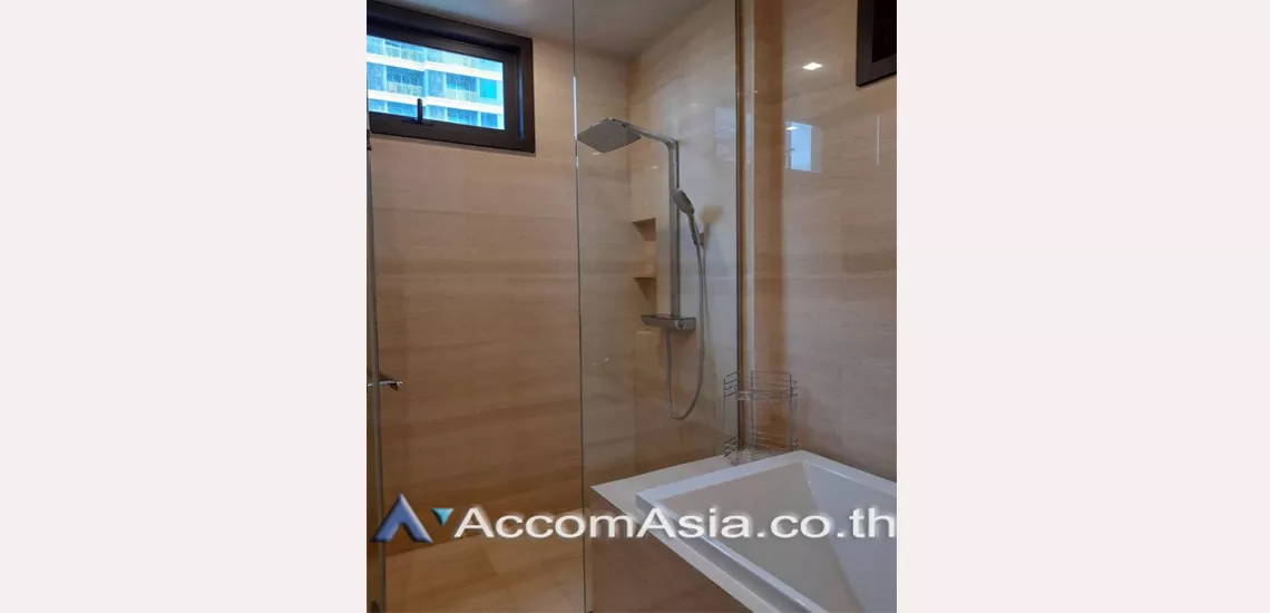 unit 1 Bedroom  Condominium For Rent in Sukhumvit, Bangkok  near BTS Phrom Phong (AA30719)