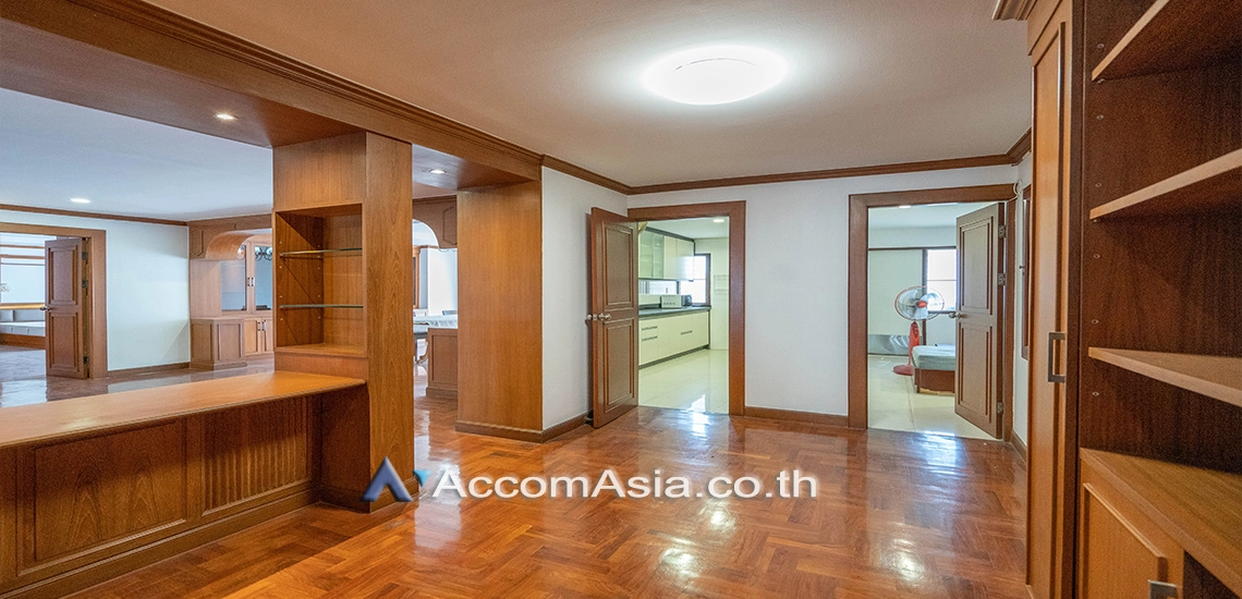  3 Bedrooms  Condominium For Rent & Sale in Sukhumvit, Bangkok  near BTS Asok (AA30721)