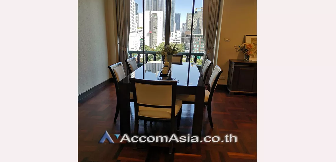 unit 2 Bedrooms  Apartment For Rent in Ploenchit, Bangkok  near BTS Ploenchit (AA30722)