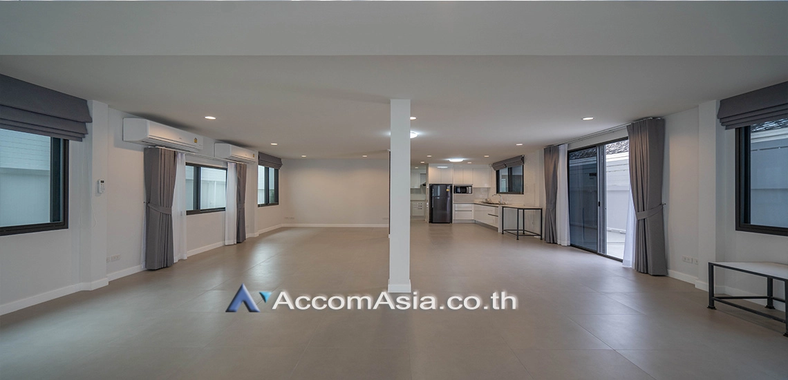 13  4 br House For Rent in phaholyothin ,Bangkok BTS Ari AA30730