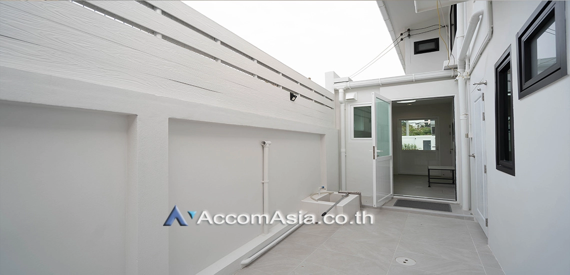 36  4 br House For Rent in phaholyothin ,Bangkok BTS Ari AA30730