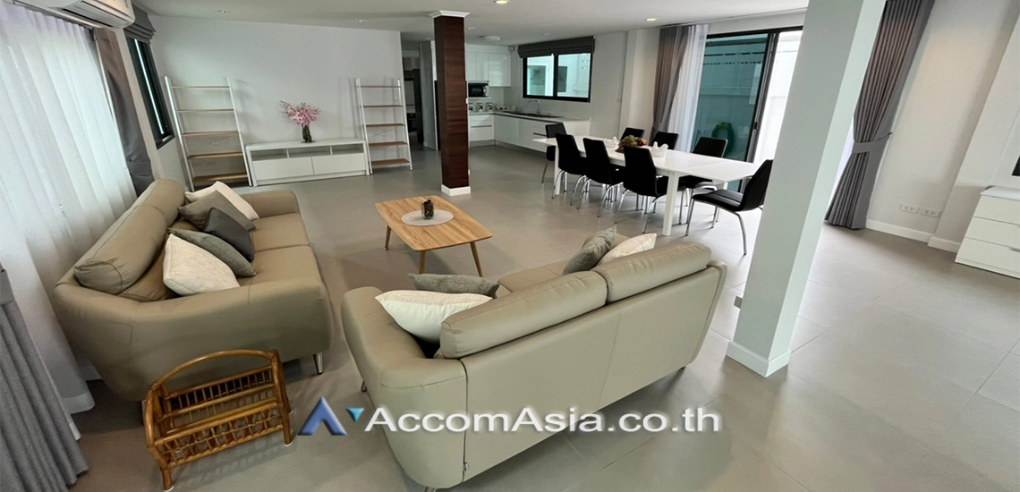 16  4 br House For Rent in phaholyothin ,Bangkok BTS Ari AA30730