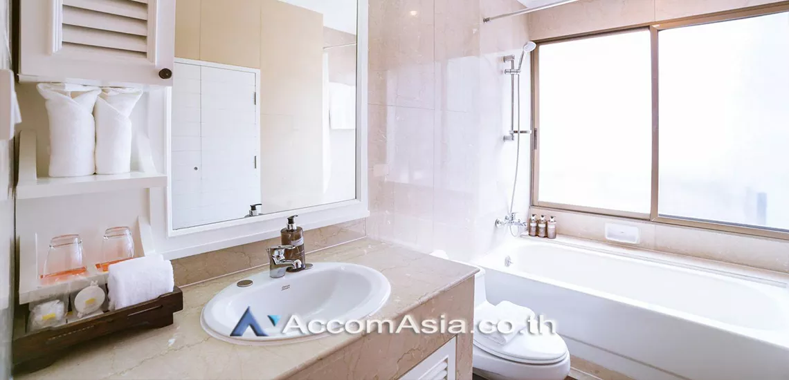 11  3 br Apartment For Rent in Silom ,Bangkok BTS Sala Daeng - MRT Silom at Suite For Family AA30732