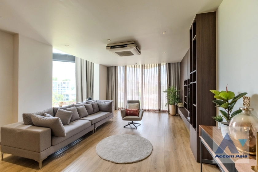  1  4 br Apartment For Rent in Sukhumvit ,Bangkok BTS Phrom Phong at Modern Brand New Apartment AA30744