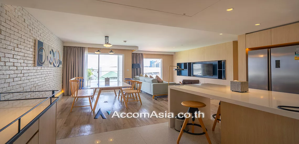  2 Bedrooms  Apartment For Rent in Sathorn, Bangkok  near BTS Chong Nonsi - MRT Lumphini (AA30745)