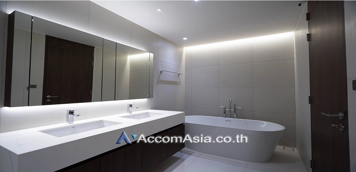 12  4 br Apartment For Rent in Sukhumvit ,Bangkok BTS Phrom Phong at Modern Brand New Apartment AA30754