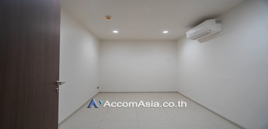 7  4 br Apartment For Rent in Sukhumvit ,Bangkok BTS Phrom Phong at Modern Brand New Apartment AA30754