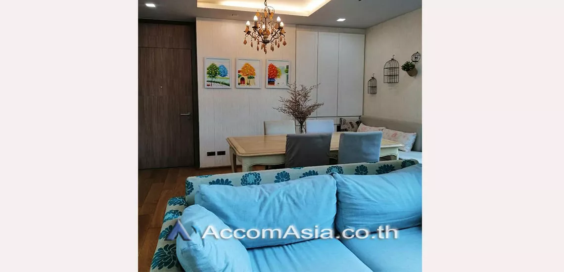 Duplex Condo |  2 Bedrooms  Condominium For Rent in Sukhumvit, Bangkok  near BTS Ekkamai (AA30756)