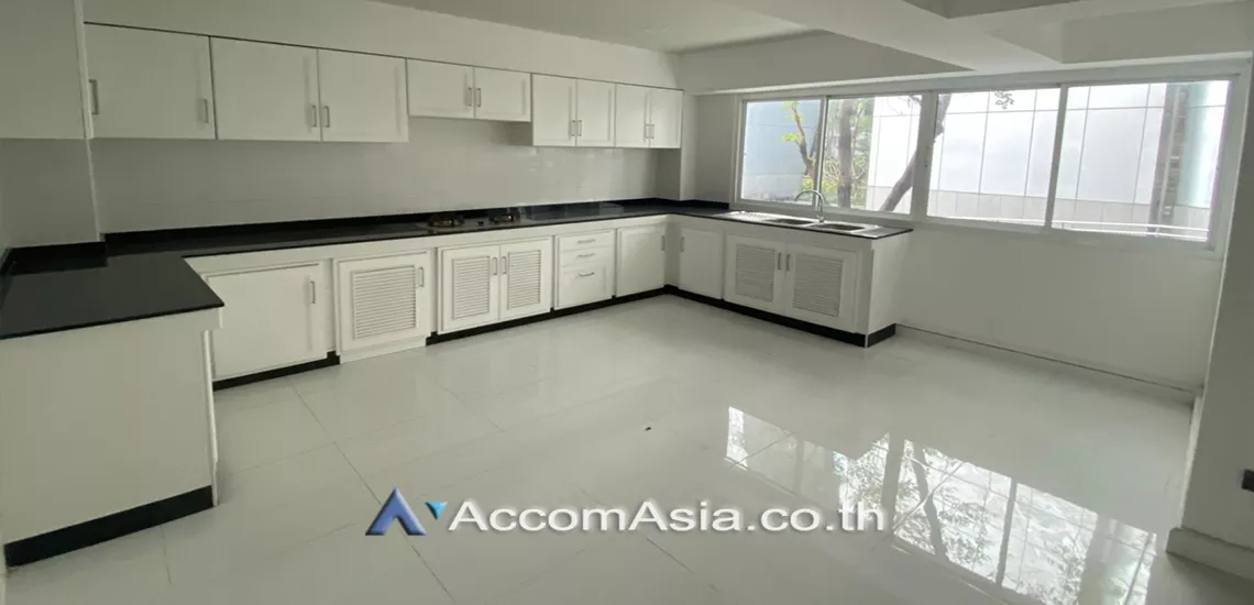 4  3 br House for rent and sale in Sukhumvit ,Bangkok BTS Asok - MRT Sukhumvit AA30766