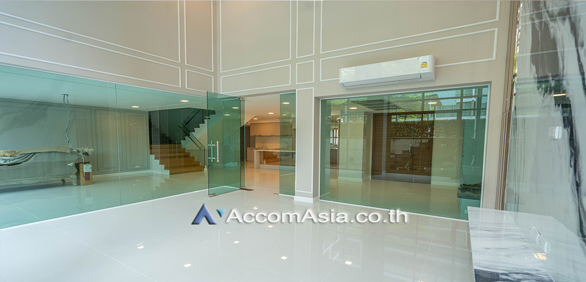 Ground Floor, Duplex Condo, Pet friendly |  Ficus Lane Condominium  3 Bedroom for Sale & Rent BTS Phra khanong in Sukhumvit Bangkok