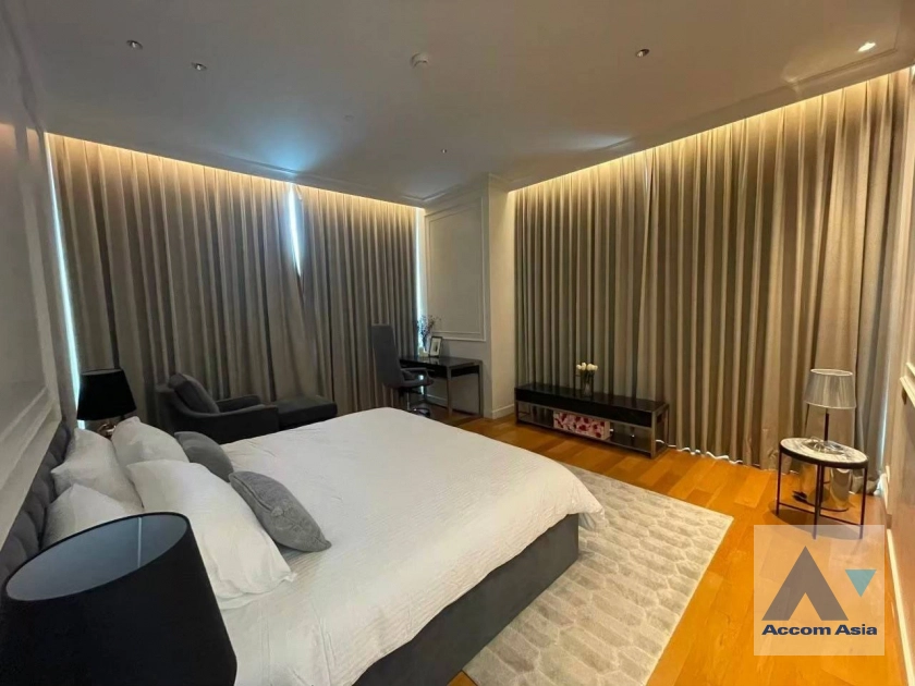 9  2 br Condominium for rent and sale in Ploenchit ,Bangkok BTS Chitlom at Sindhorn Residence AA30774