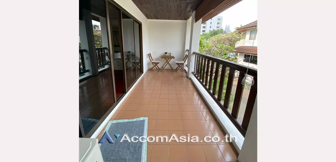 20  4 br House For Rent in Sukhumvit ,Bangkok BTS Phrom Phong at Kid Friendly House Compound AA30775